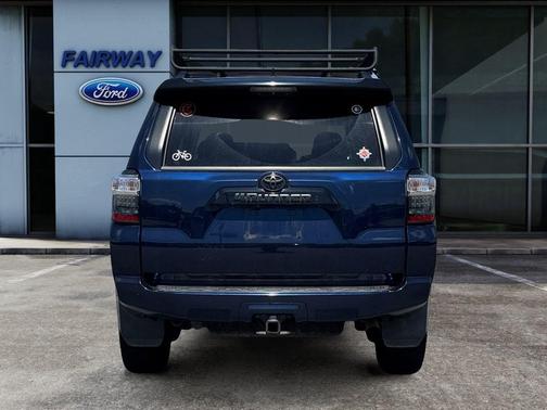 2020 Toyota 4Runner Venture