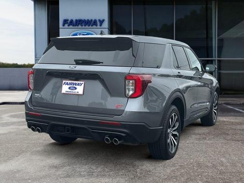 Carbonized Gray Metallic 2021 Ford Explorer ST