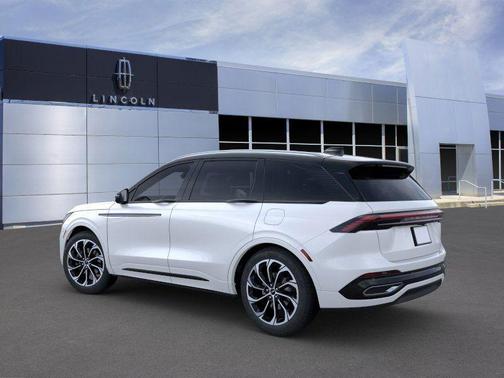 2025 Lincoln Nautilus Reserve