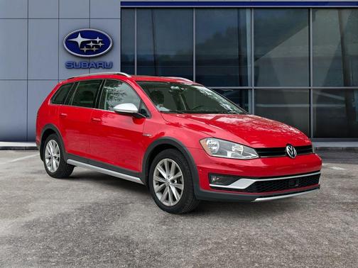 2017 Volkswagen Golf Alltrack TSI SE