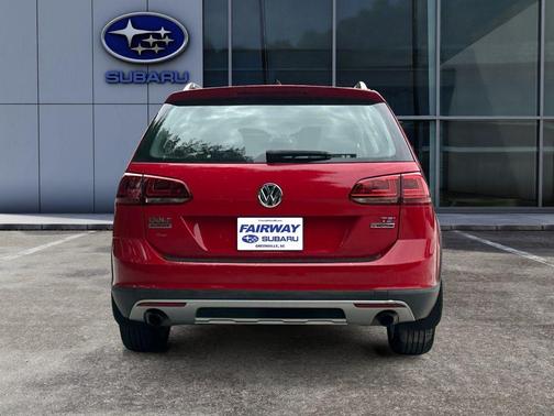 2017 Volkswagen Golf Alltrack TSI SE