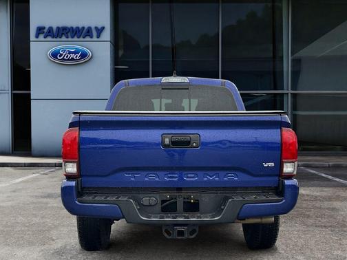 2022 Toyota Tacoma SR5