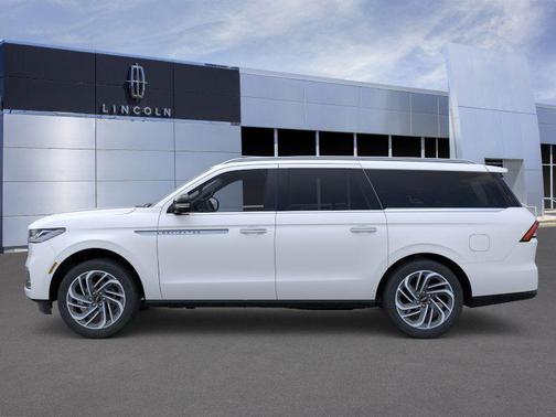 2025 Lincoln Navigator L Reserve