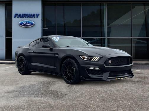 2016 Ford Shelby GT350 Base