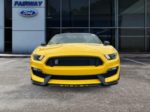 2016 Ford Shelby GT350 Base