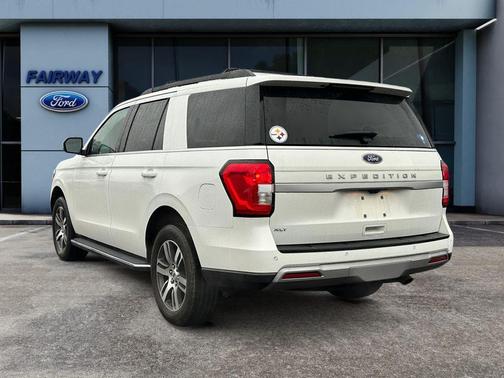 2022 Ford Expedition XLT