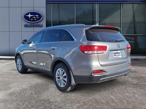 2016 Kia Sorento LX