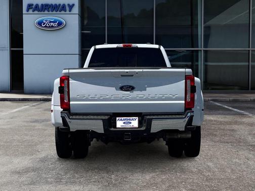 2024 Ford F-450 Lariat