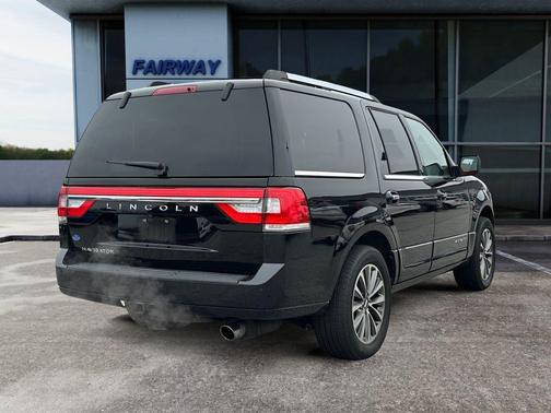2017 Lincoln Navigator Select