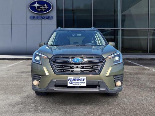 2023 Subaru Forester Premium
