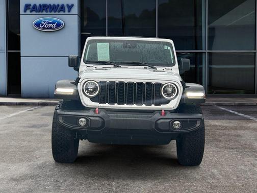 Bright White Clearcoat 2024 Jeep Wrangler Rubicon