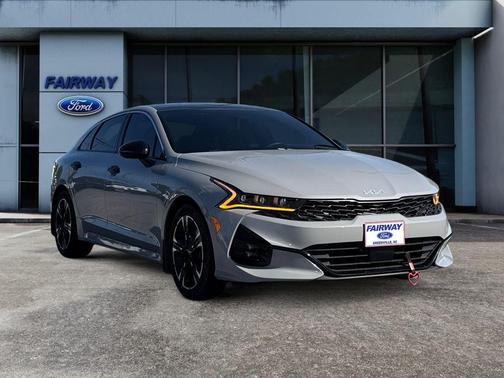2022 Kia K5 GT-Line