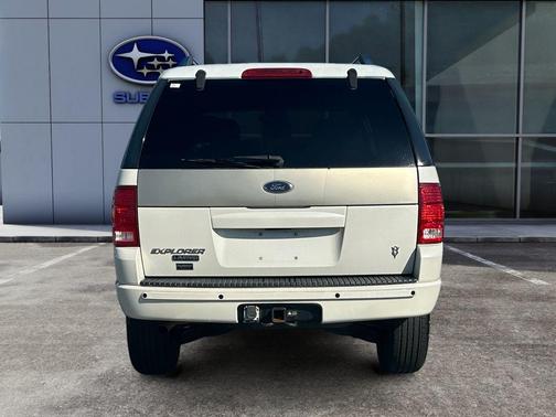 2004 Ford Explorer Limited
