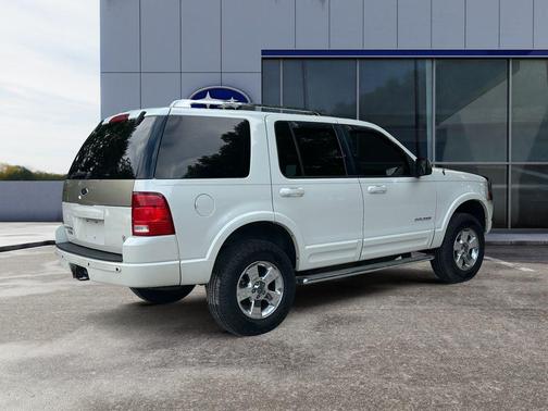 2004 Ford Explorer Limited