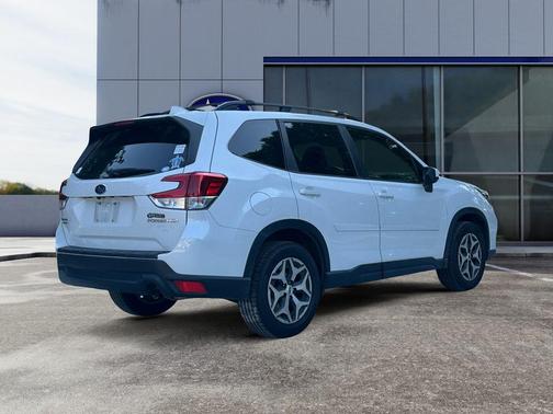 2020 Subaru Forester Premium