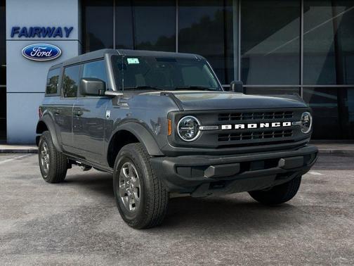 Carbonized Gray Metallic 2025 Ford Bronco Big Bend