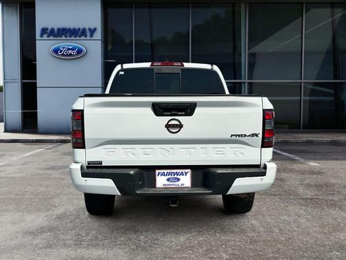 2022 Nissan Frontier PRO-4X