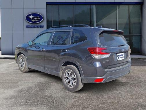 Dark Gray Metallic 2019 Subaru Forester Premium