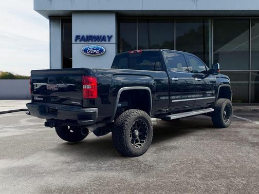 2015 GMC Sierra 2500 Denali