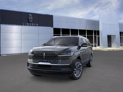 Infinite Black Metallic 2026 Lincoln Navigator L Reserve
