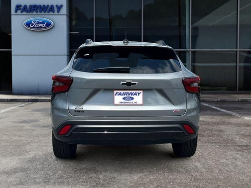 Sterling Gray Metallic 2025 Chevrolet Trax 2RS