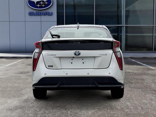2016 Toyota Prius Four Touring