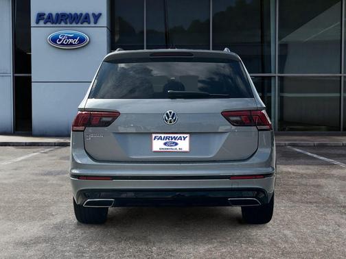 2021 Volkswagen Tiguan 2.0T SE R-Line Black