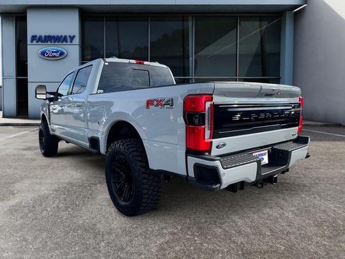 2025 Ford F-250 Platinum