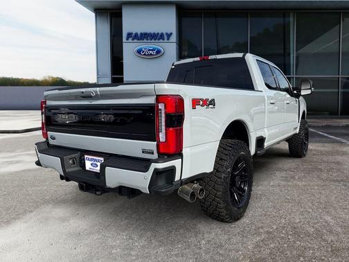 2025 Ford F-250 Platinum
