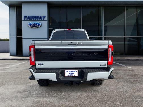 2025 Ford F-250 Platinum