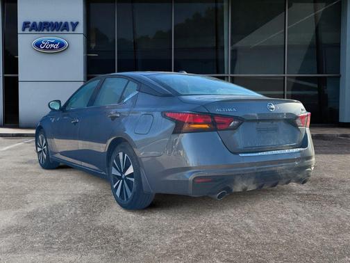 2021 Nissan Altima 2.5 SR