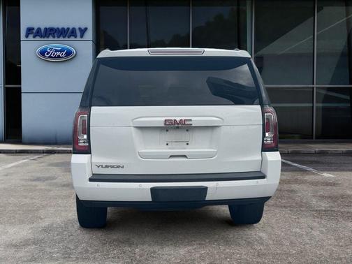 2017 GMC Yukon SLT