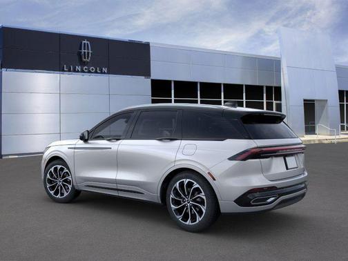 2025 Lincoln Nautilus Reserve