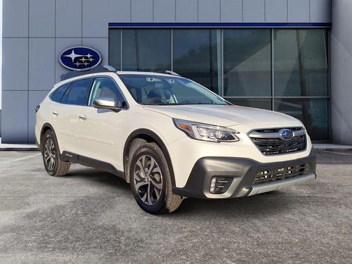 2022 Subaru Outback Touring XT