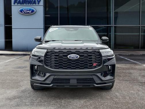 Agate Black Metallic 2025 Ford Explorer ST