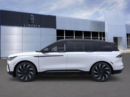 2024 Lincoln Nautilus Reserve