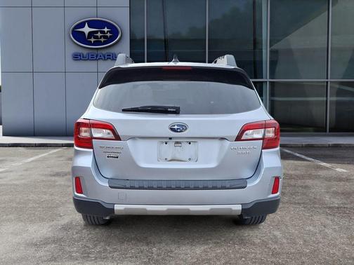 2016 Subaru Outback 3.6R Limited