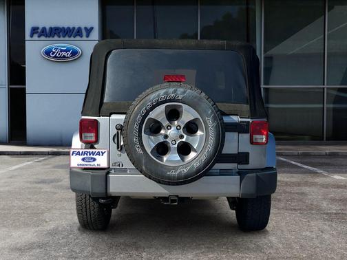 2018 Jeep Wrangler JK Sahara