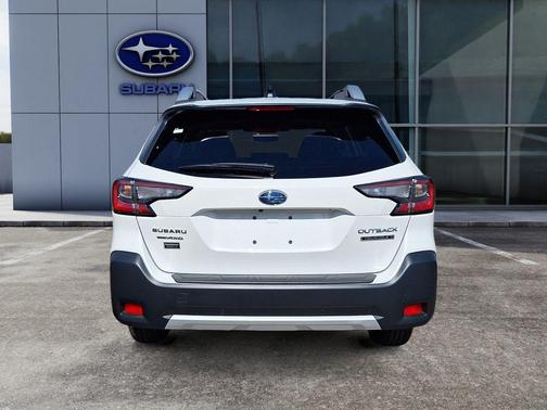 2025 Subaru Outback Touring XT