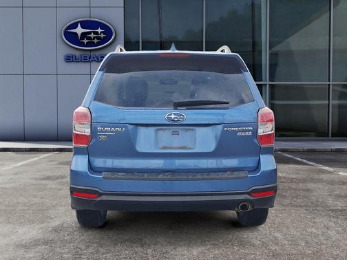 2016 Subaru Forester 2.5i Touring