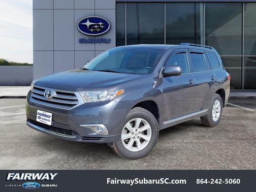 Magnetic Gray Metallic 2013 Toyota Highlander SE