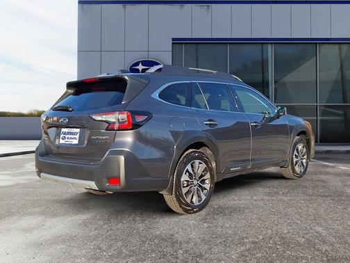 2025 Subaru Outback Touring XT