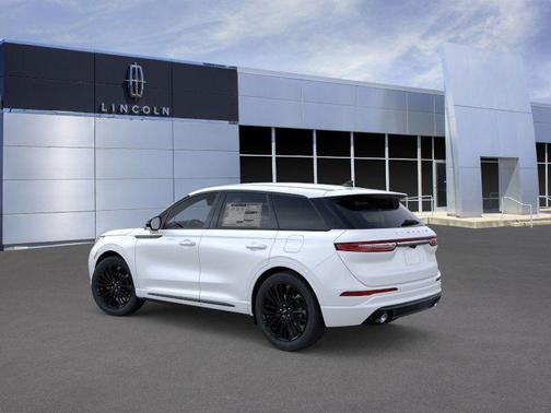 2025 Lincoln Corsair Premiere