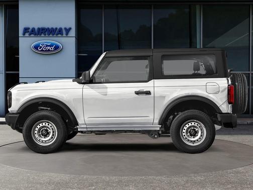 Oxford White 2025 Ford Bronco Base