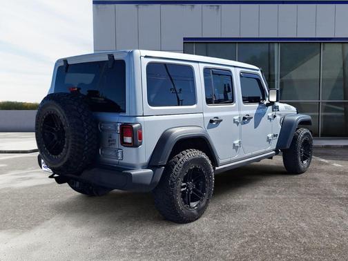 2023 Jeep Wrangler Sport