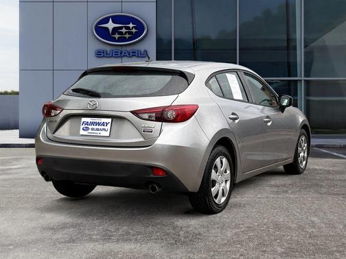 2016 Mazda Mazda3 i Sport