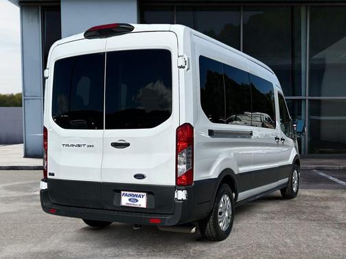 2022 Ford Transit-350 XLT