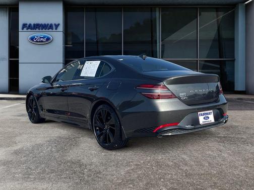 2023 Genesis G70 2.0T