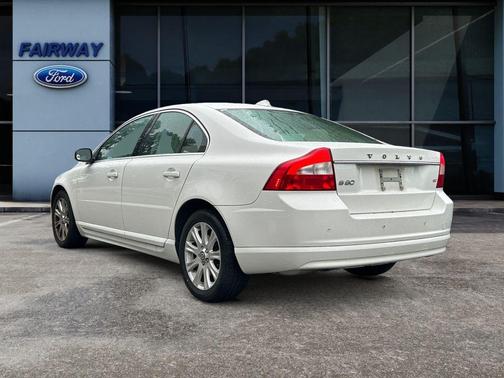 Ice White 2009 Volvo S80 3.2