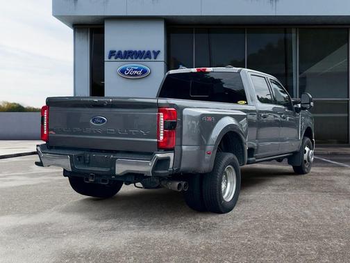 2023 Ford F-350 Lariat Super Duty